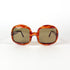 Face avant des lunettes de soleil vintage – design téléviseur carré en acétate écaille, années 1970