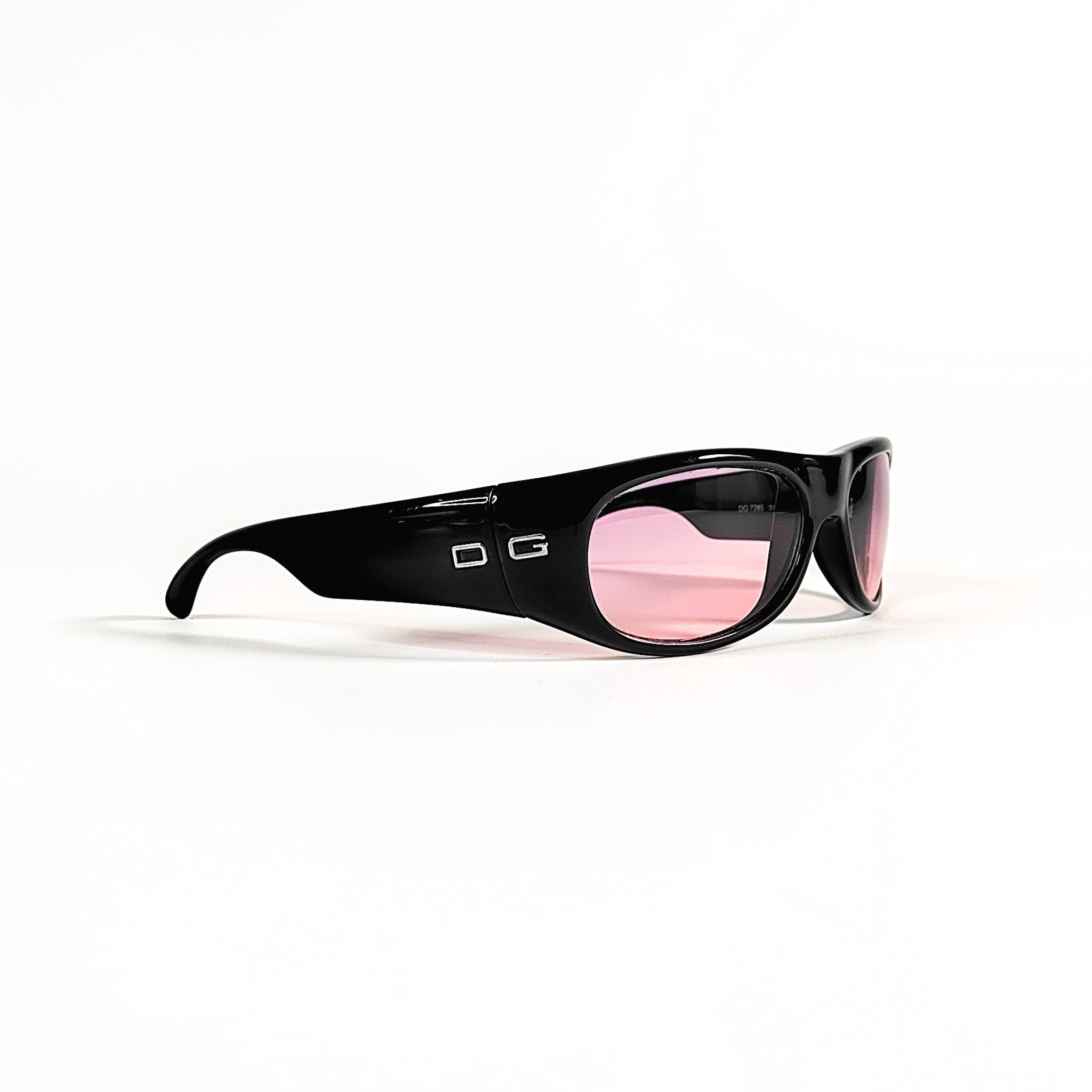 Dolce & Gabbana DG 728S, profil gauche, branche enveloppante en acétate noir Made in Italy