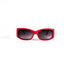Lunettes de soleil vintage Dolce & Gabbana 4008-B rouge laqué, vue de face, verres fumés dégradés.